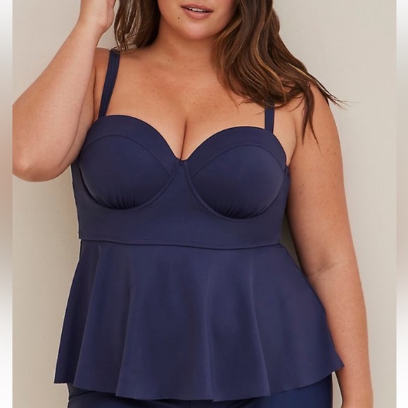 Torrid Peplum Underwire Navy Swim Top size 4-DD/F - Picture 3 of 4